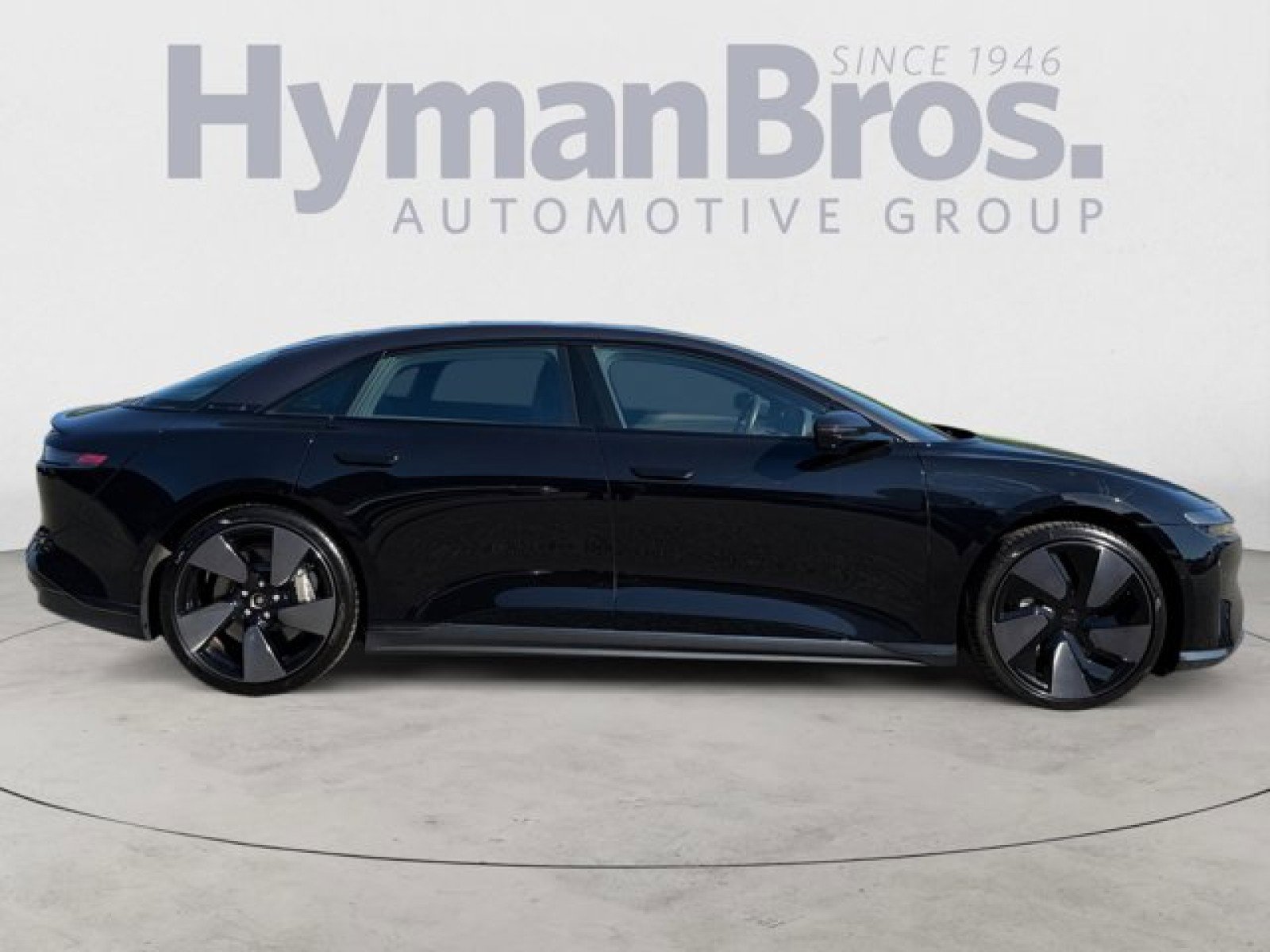 Used 2024 Lucid Air Touring AWD/4WD image 2