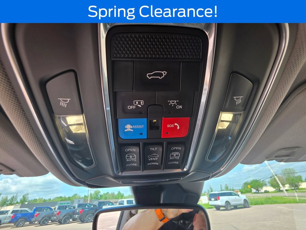 Used 2022 Jeep Grand Cherokee Limited AWD/4WD image 24