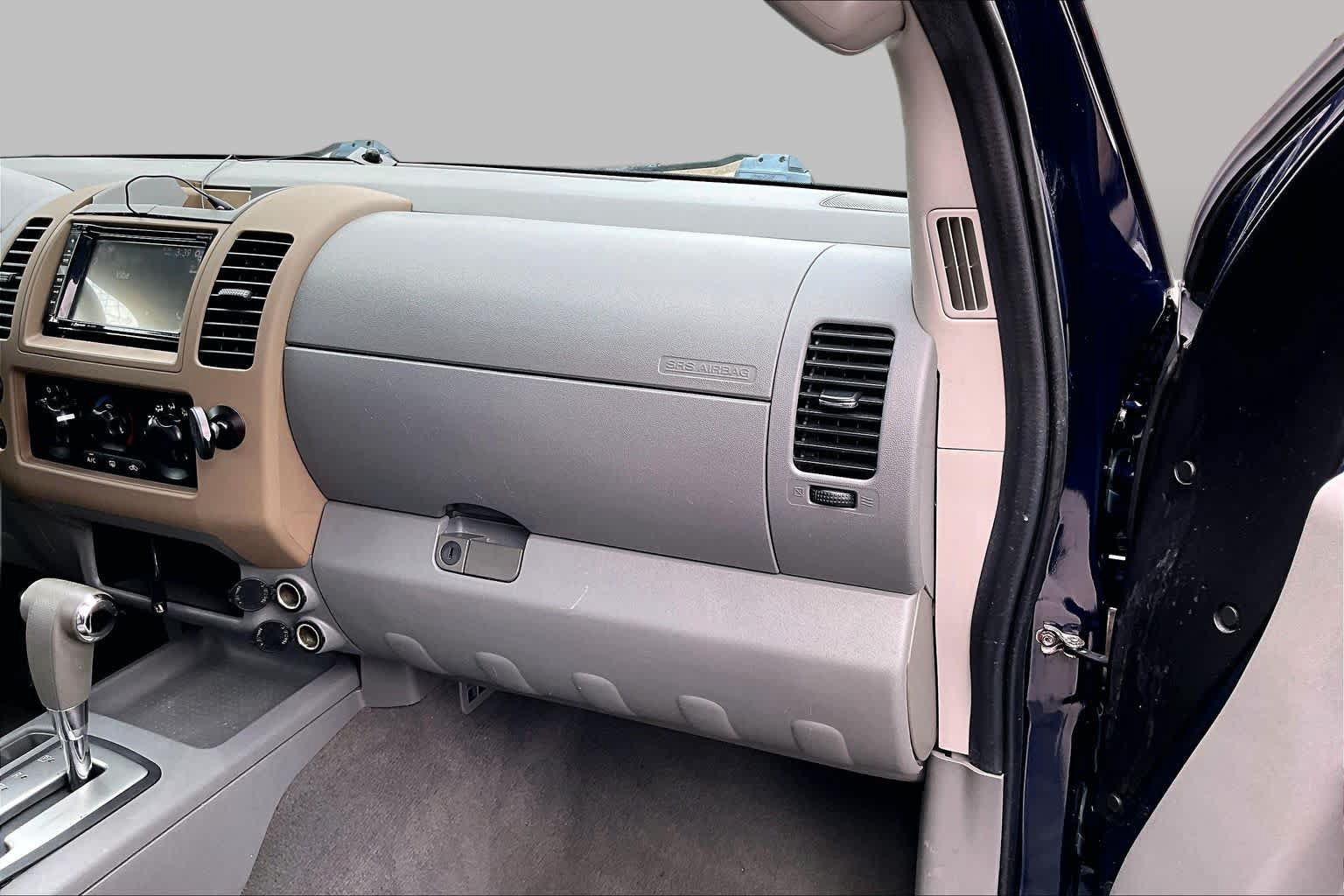 Used 2007 Nissan Frontier LE RWD image 18