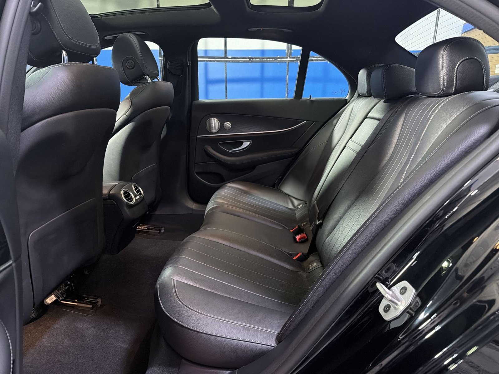 Used 2023 Mercedes-Benz E 350 4MATIC Sedan w/ Premium Package image 30