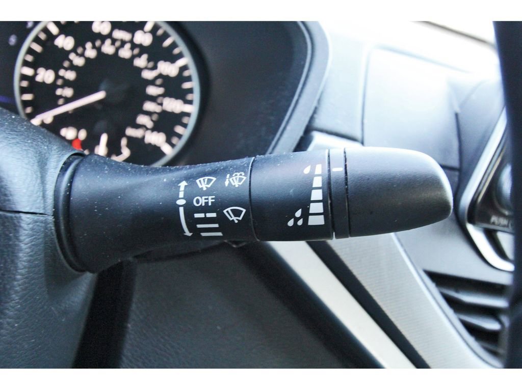 Used 2024 Nissan Altima 2.5 SR image 14