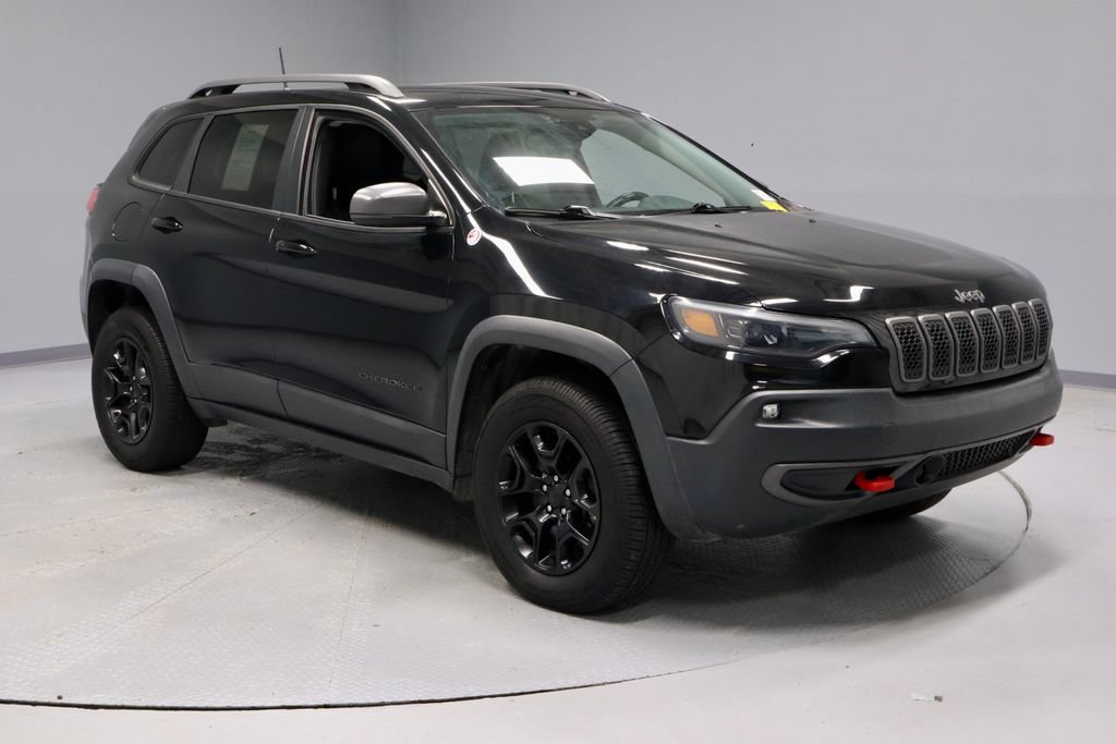 Used 2021 Jeep Cherokee Trailhawk w/ Trailer Tow Group AWD/4WD image 1