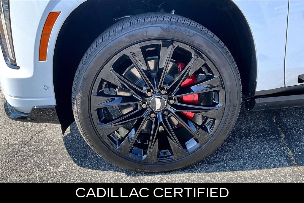 Used 2026 Cadillac Escalade ESV V w/ LPO, ONYX Package AWD/4WD image 12