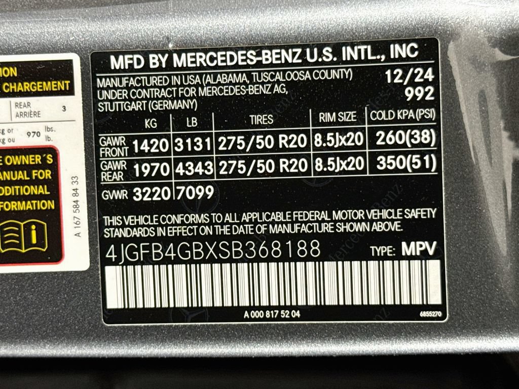 Used 2025 Mercedes-Benz GLE 450e 4MATIC w/ Winter Package image 32