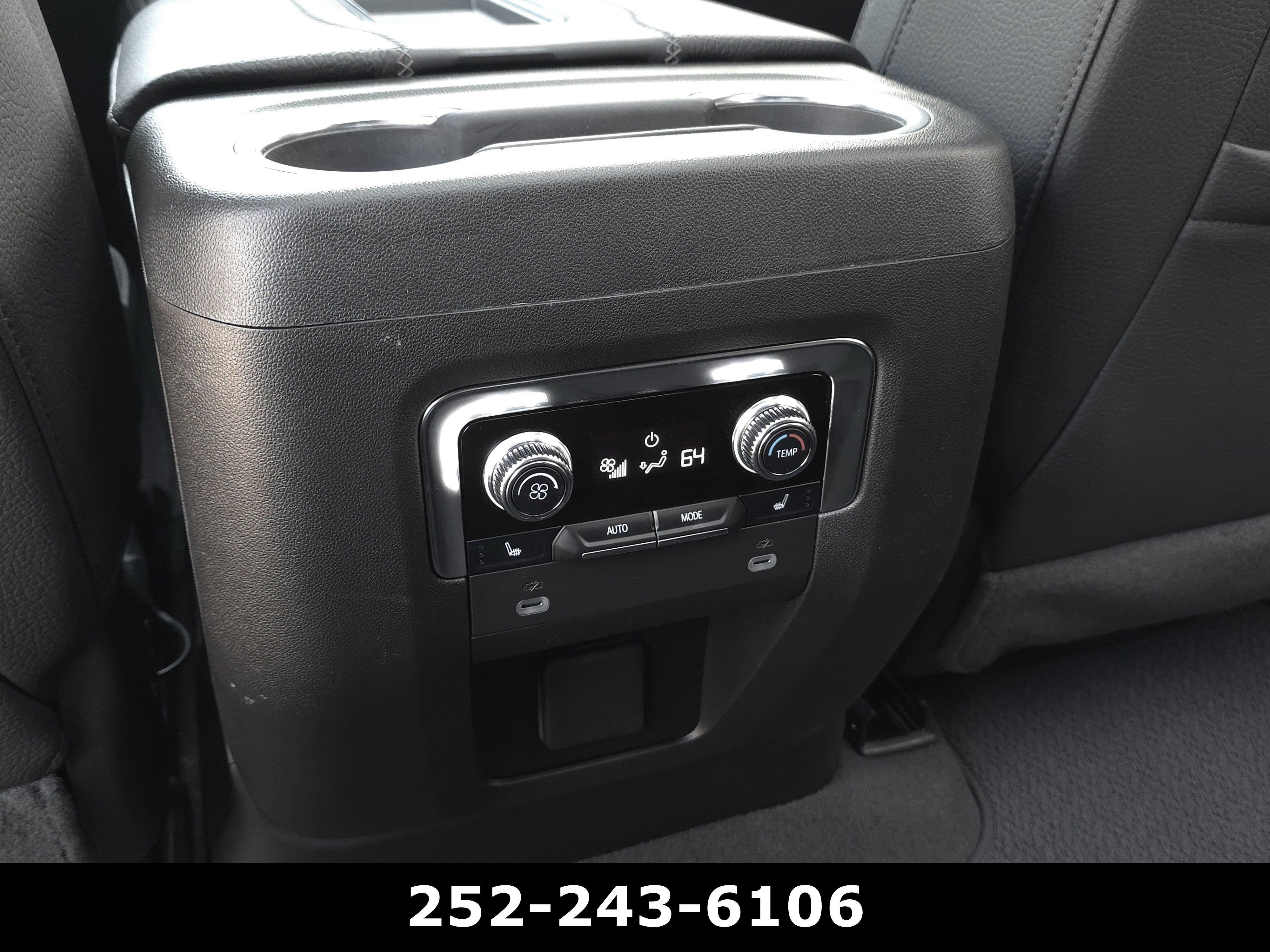 Used 2024 GMC Yukon Denali w/ Max Trailering Package image 30