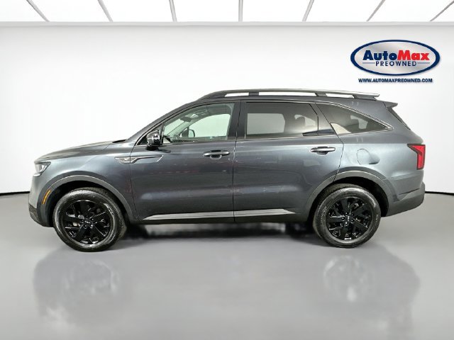 Used 2023 Kia Sorento S w/ Panoramic Sunroof Package AWD/4WD image 9