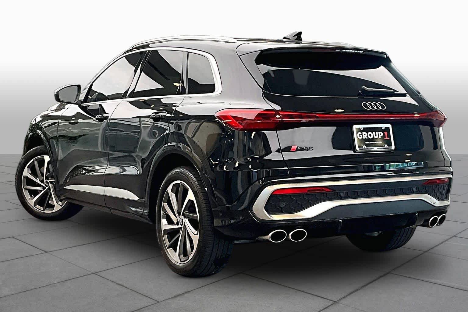Certified 2025 Audi SQ5 Premium Plus w/ Premium Plus Package AWD/4WD image 12