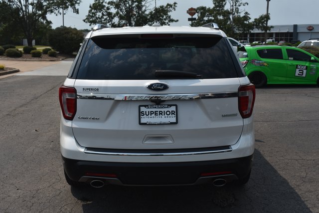 Used 2019 Ford Explorer Limited w/ Limited Luxury Package FWD image 6
