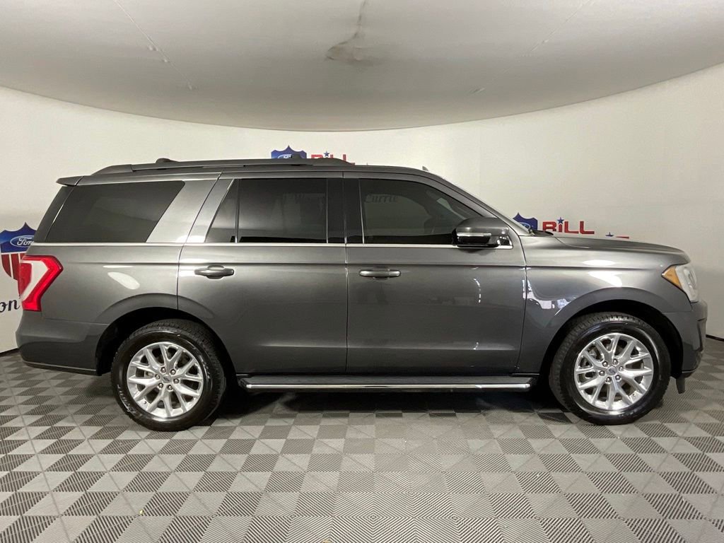 Used 2021 Ford Expedition XLT RWD image 2