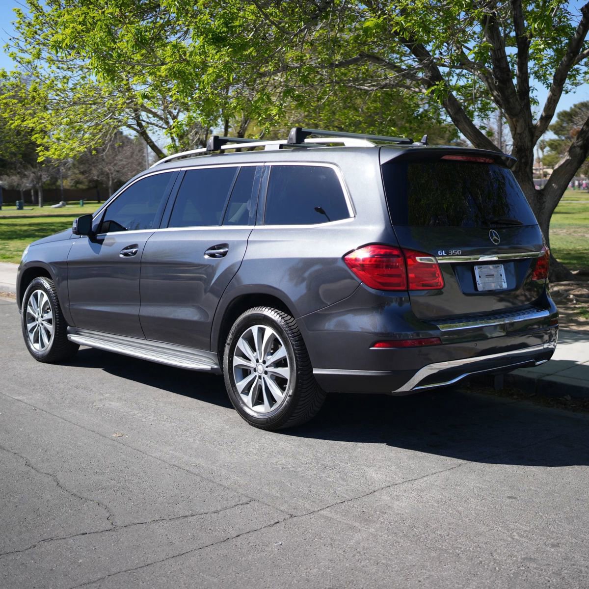 Used 2015 Mercedes-Benz GL 320 BlueTEC 4MATIC image 6
