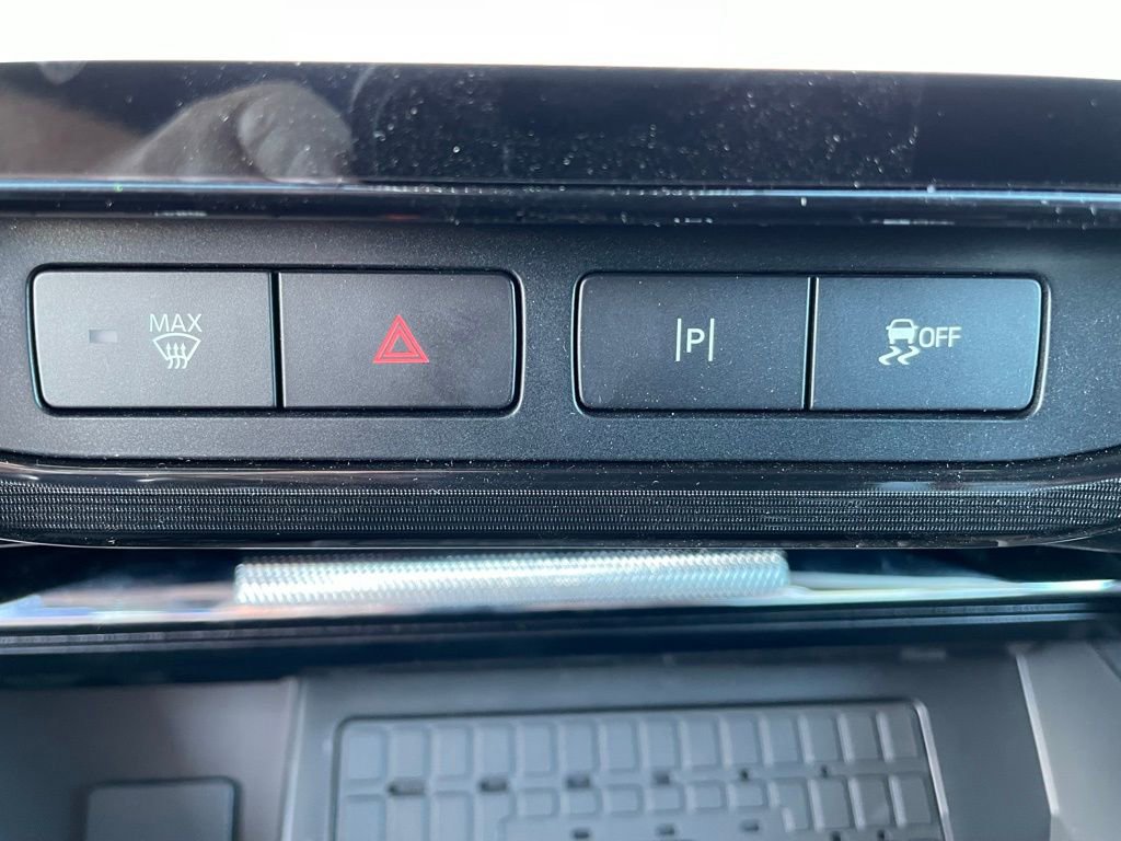 New 2025 Ford F150 Lightning Platinum image 13