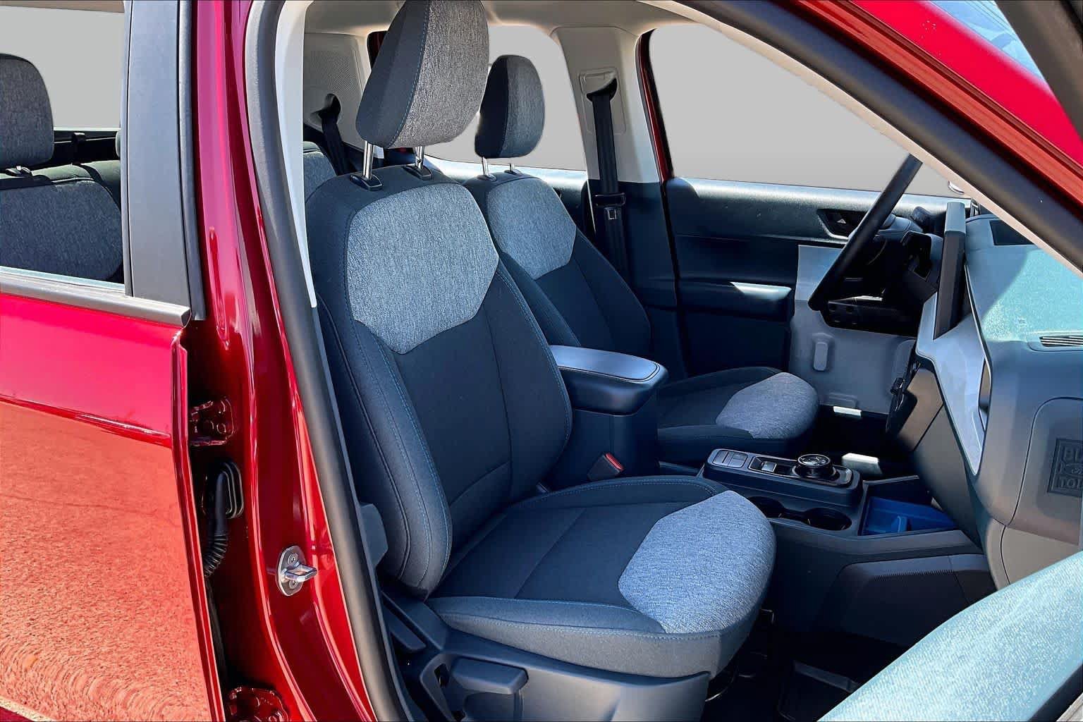 Used 2025 Ford Maverick XLT w/ XLT Luxury Package FWD image 8