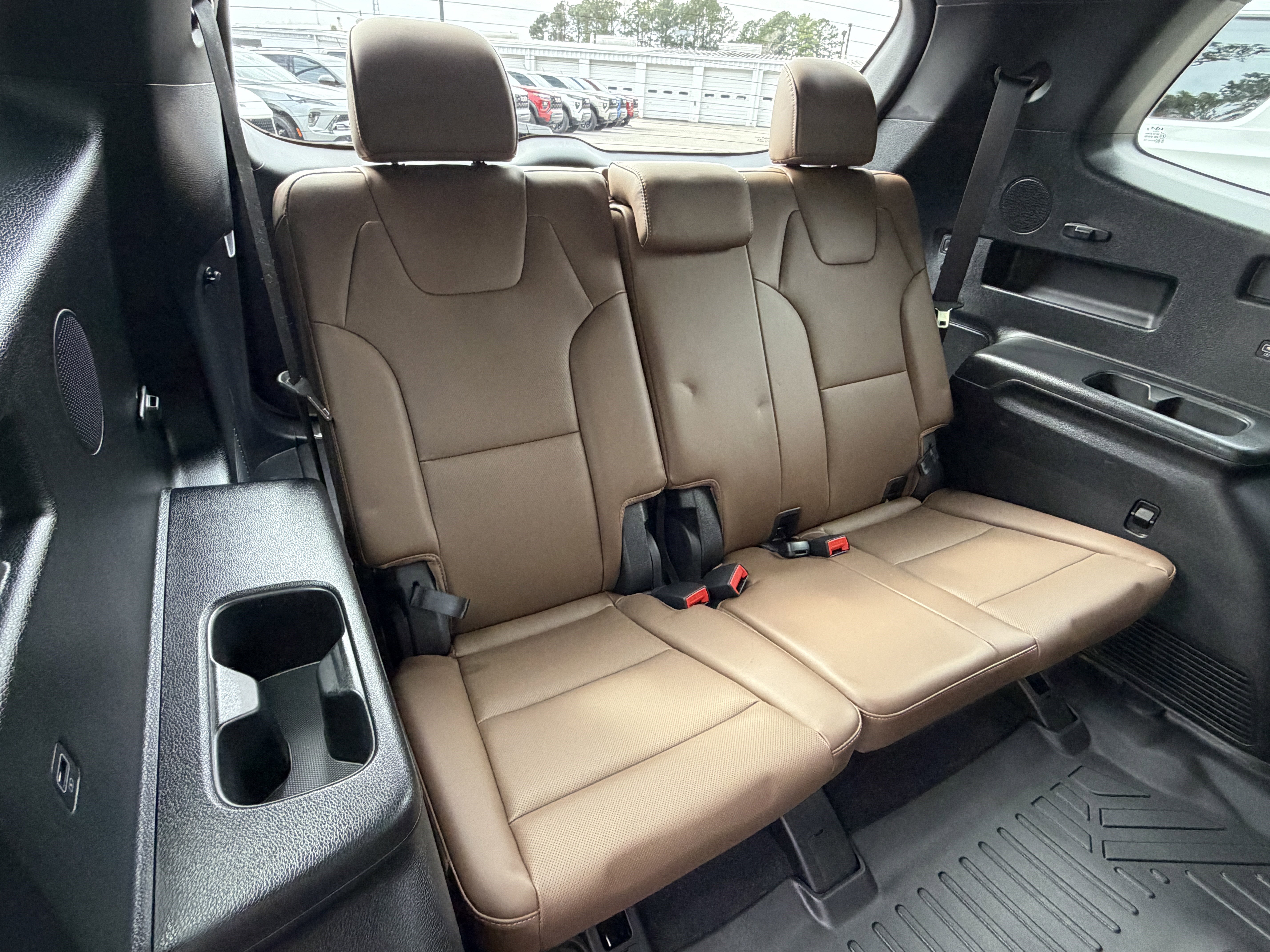 Used 2022 Kia Telluride SX w/ SX Prestige Package AWD/4WD image 19