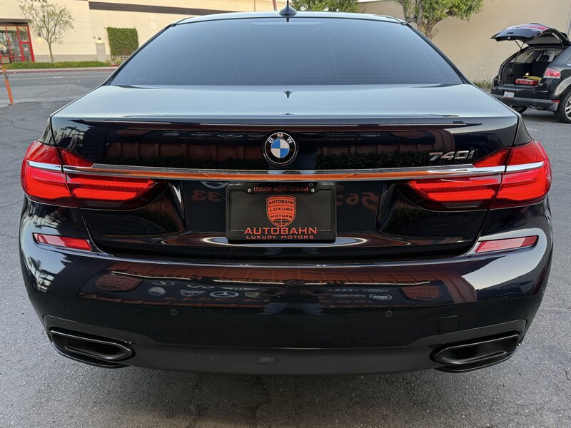 Used 2017 BMW 740i RWD image 12