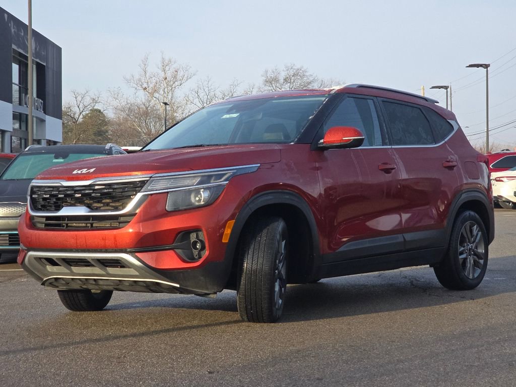 Used 2023 Kia Seltos S w/ Navigation Package image 11