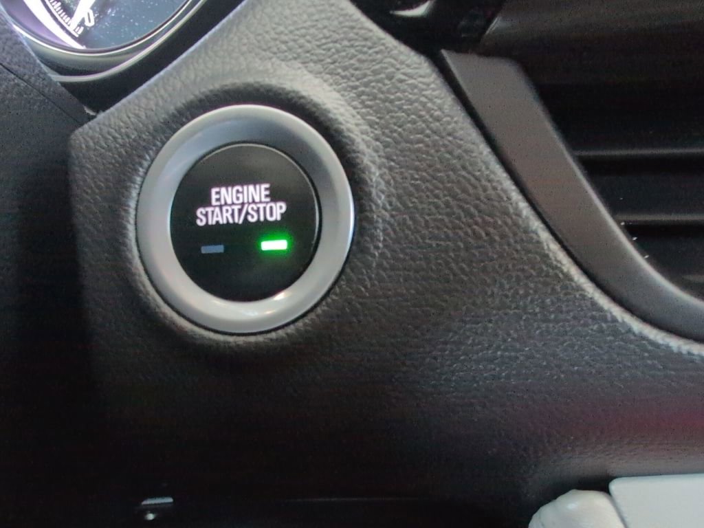 Used 2019 Buick Envision Essence image 18