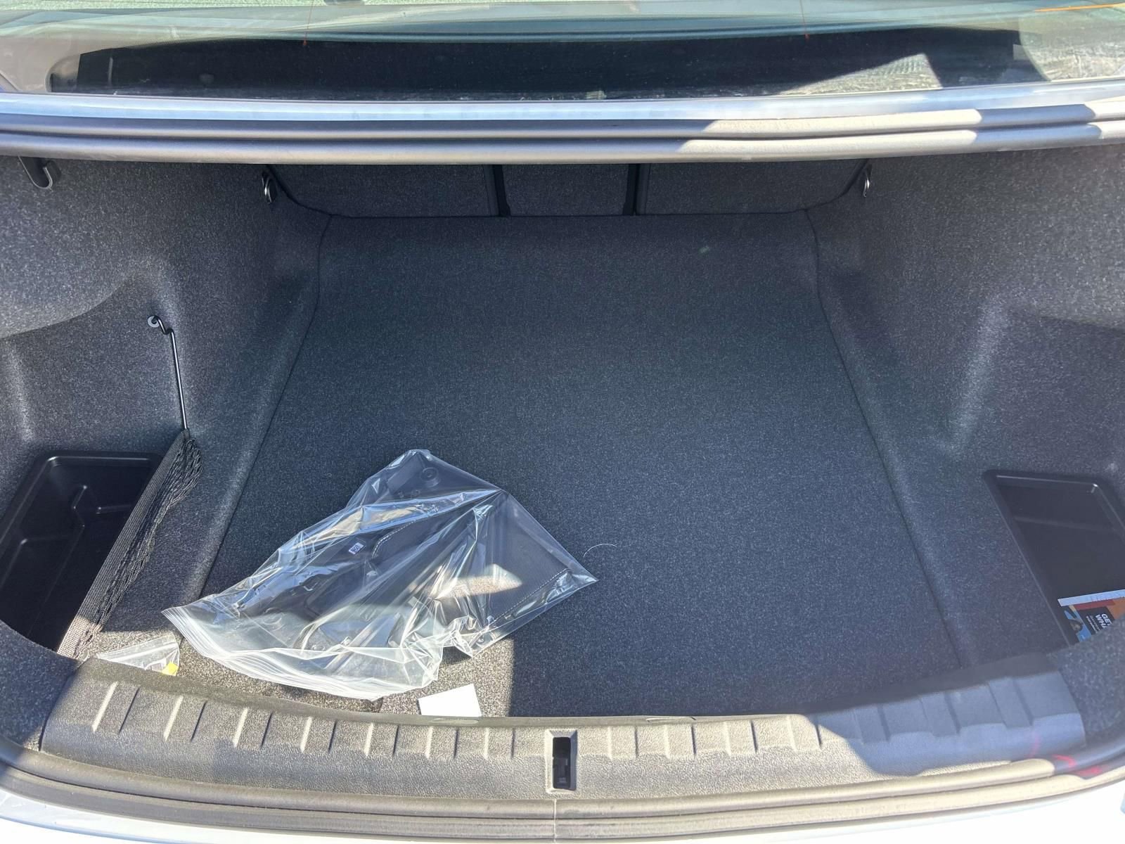 New 2026 BMW 330i xDrive Sedan w/ Premium Package image 9