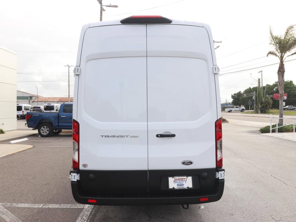 Certified 2025 Ford Transit 250 148 High Roof Extended RWD image 10