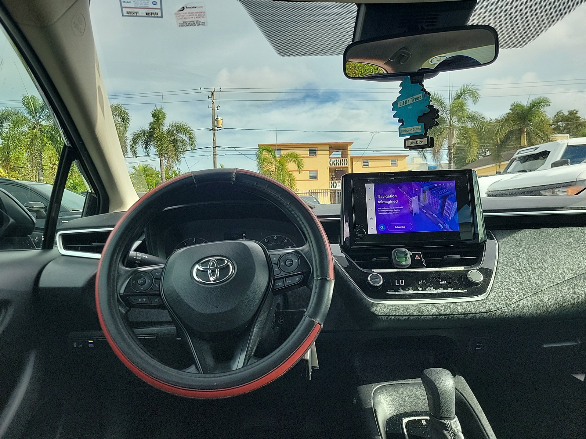 Used 2024 Toyota Corolla LE FWD image 17