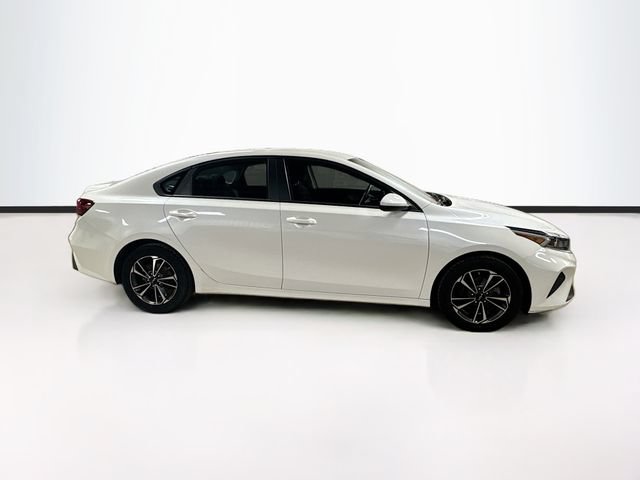 Used 2023 Kia Forte LXS FWD image 8