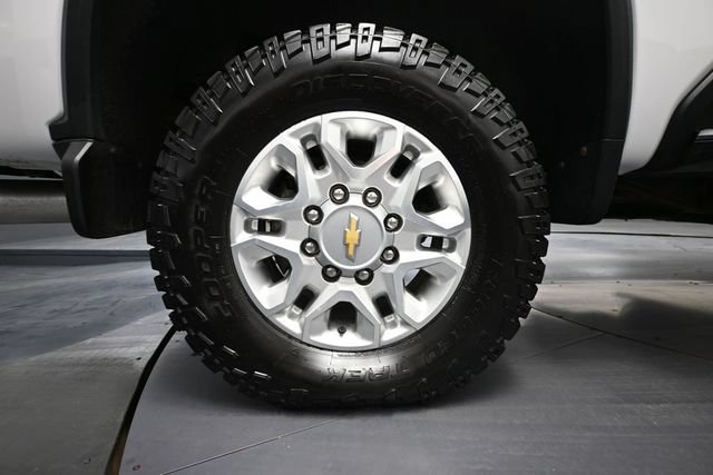 Used 2023 Chevrolet Silverado 3500 LT w/ Convenience Package AWD/4WD image 17