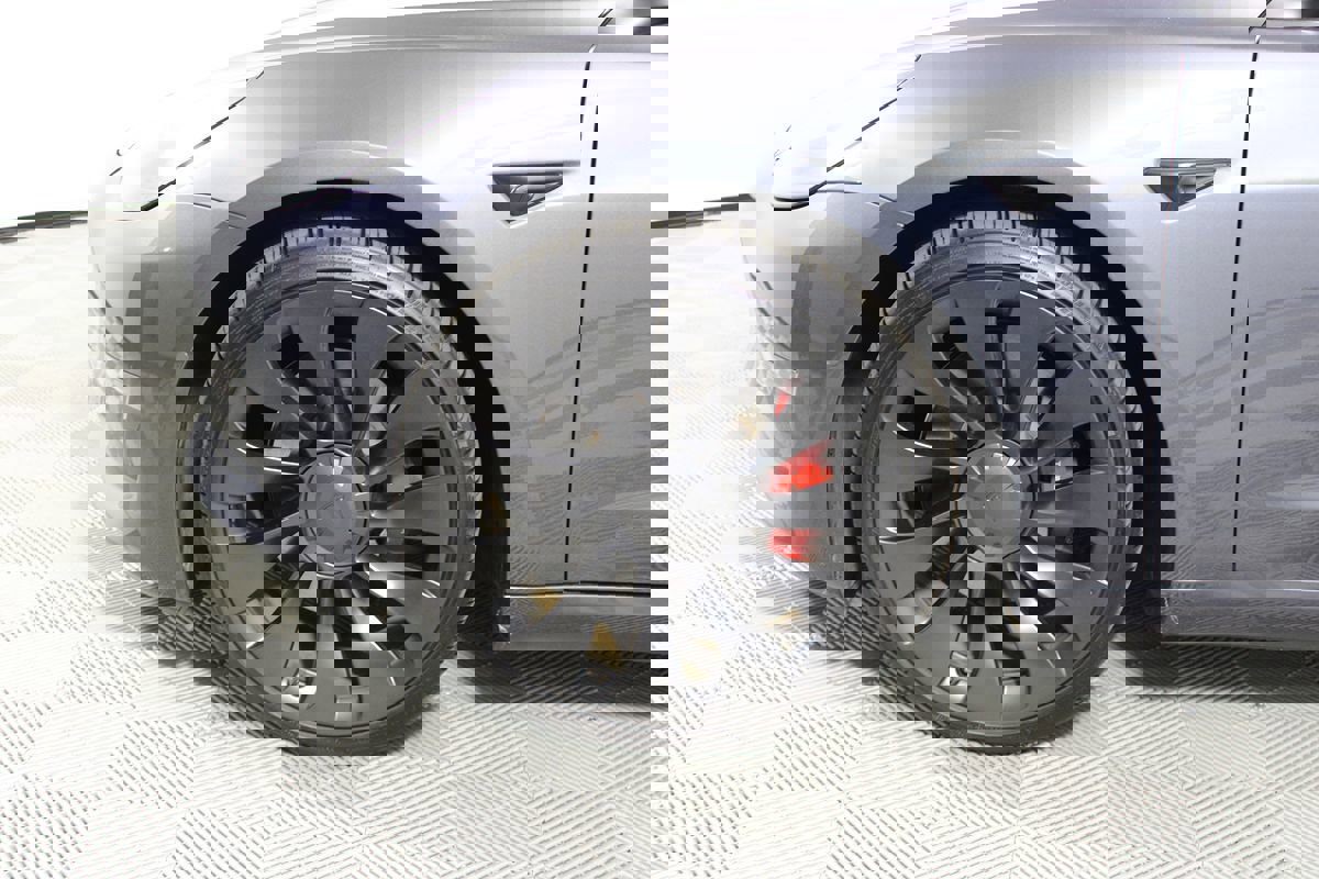 Used 2022 Tesla Model 3 Performance image 4