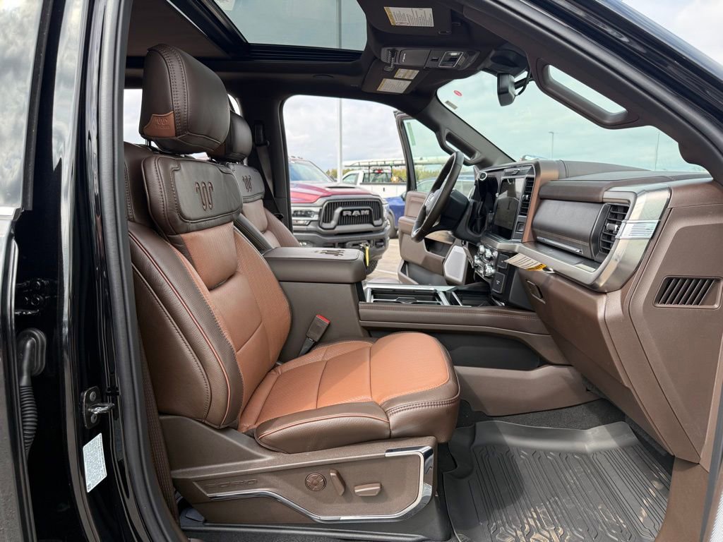 New 2026 Ford F250 King Ranch w/ Chrome Package image 18