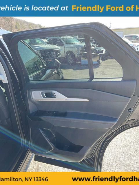 Used 2025 Ford Explorer Active w/ Active Comfort Package AWD/4WD image 44
