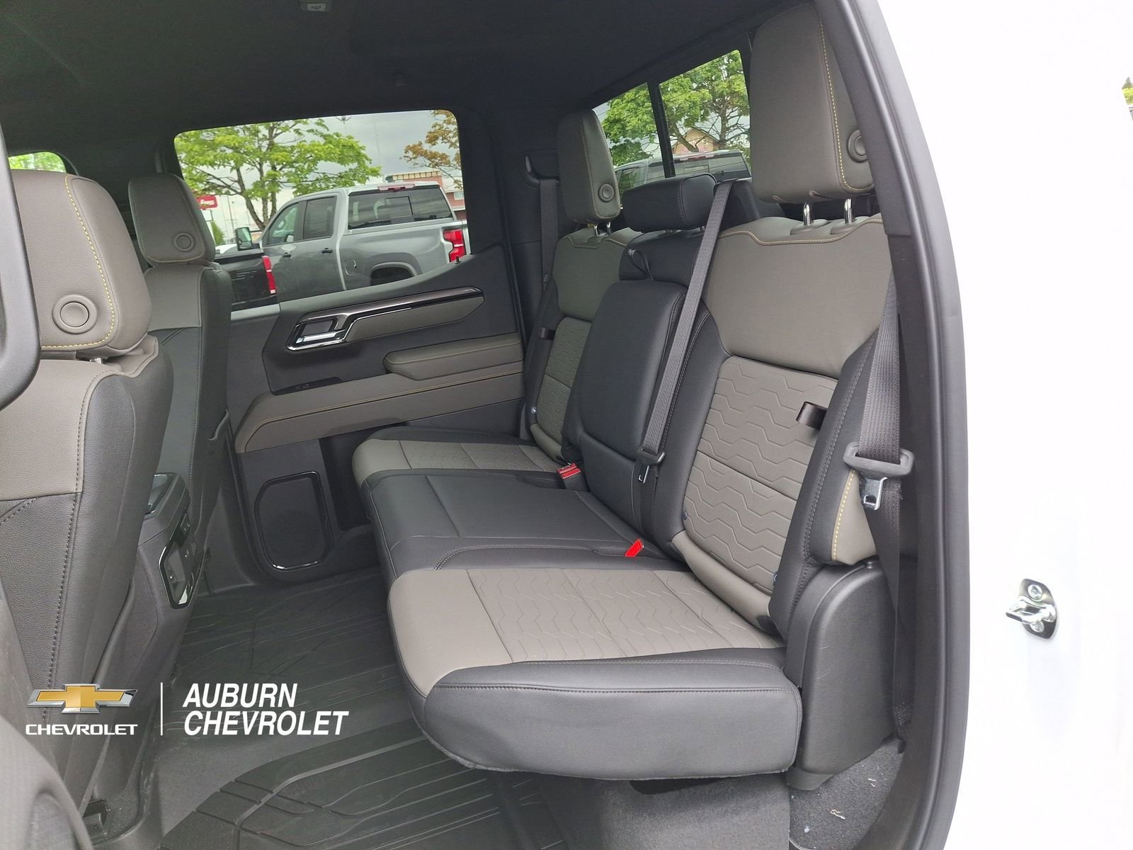 New 2026 Chevrolet Silverado 1500 ZR2 w/ LPO, Dark Essentials Package AWD/4WD image 19