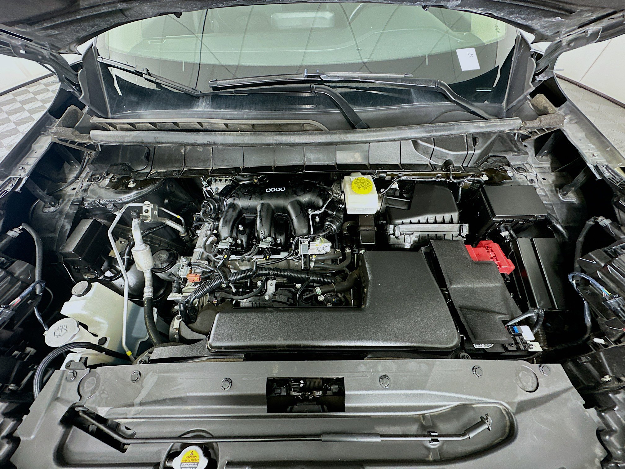 Used 2024 Nissan Pathfinder SV image 33