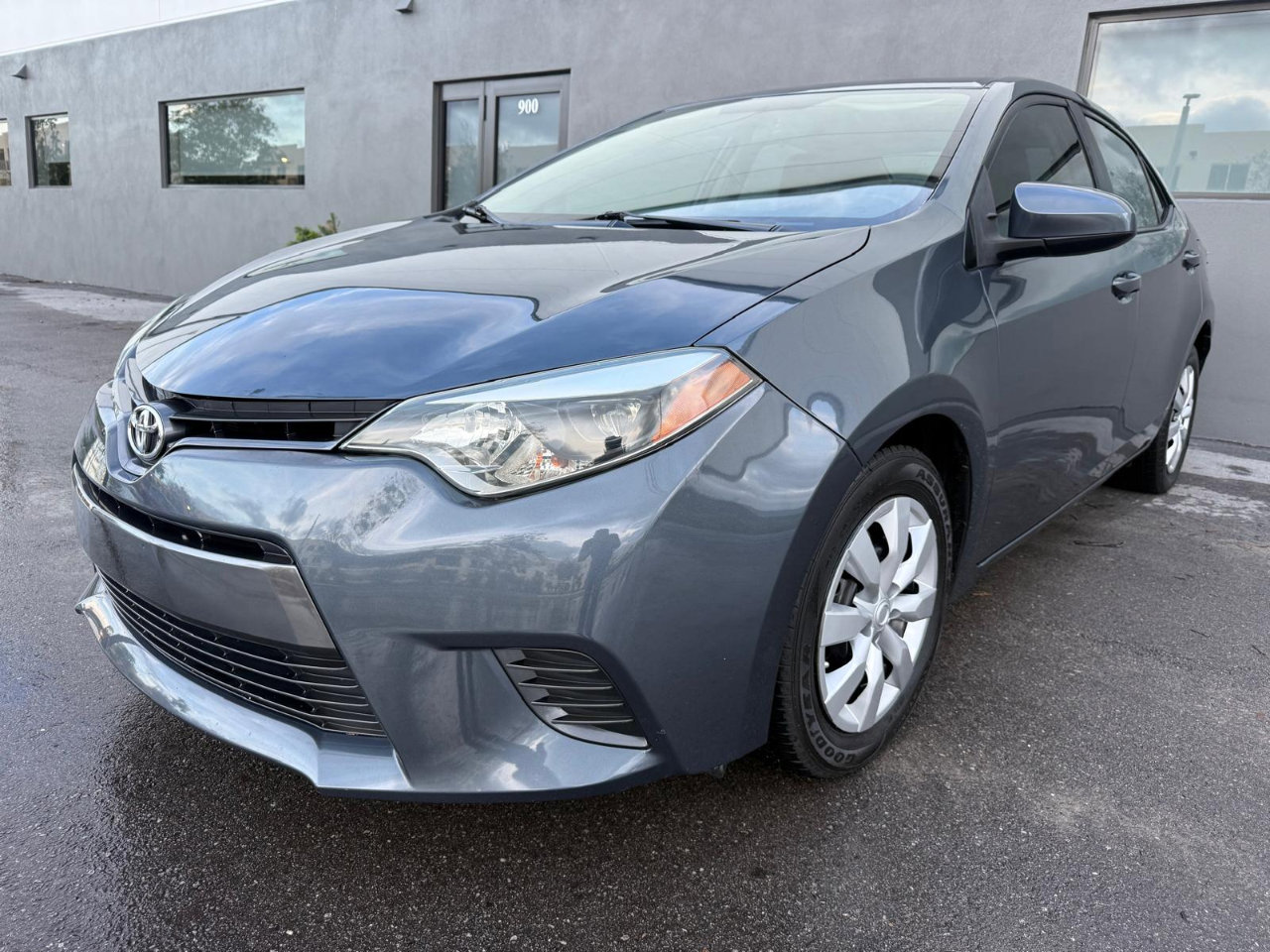 Used 2015 Toyota Corolla LE Premium image 9