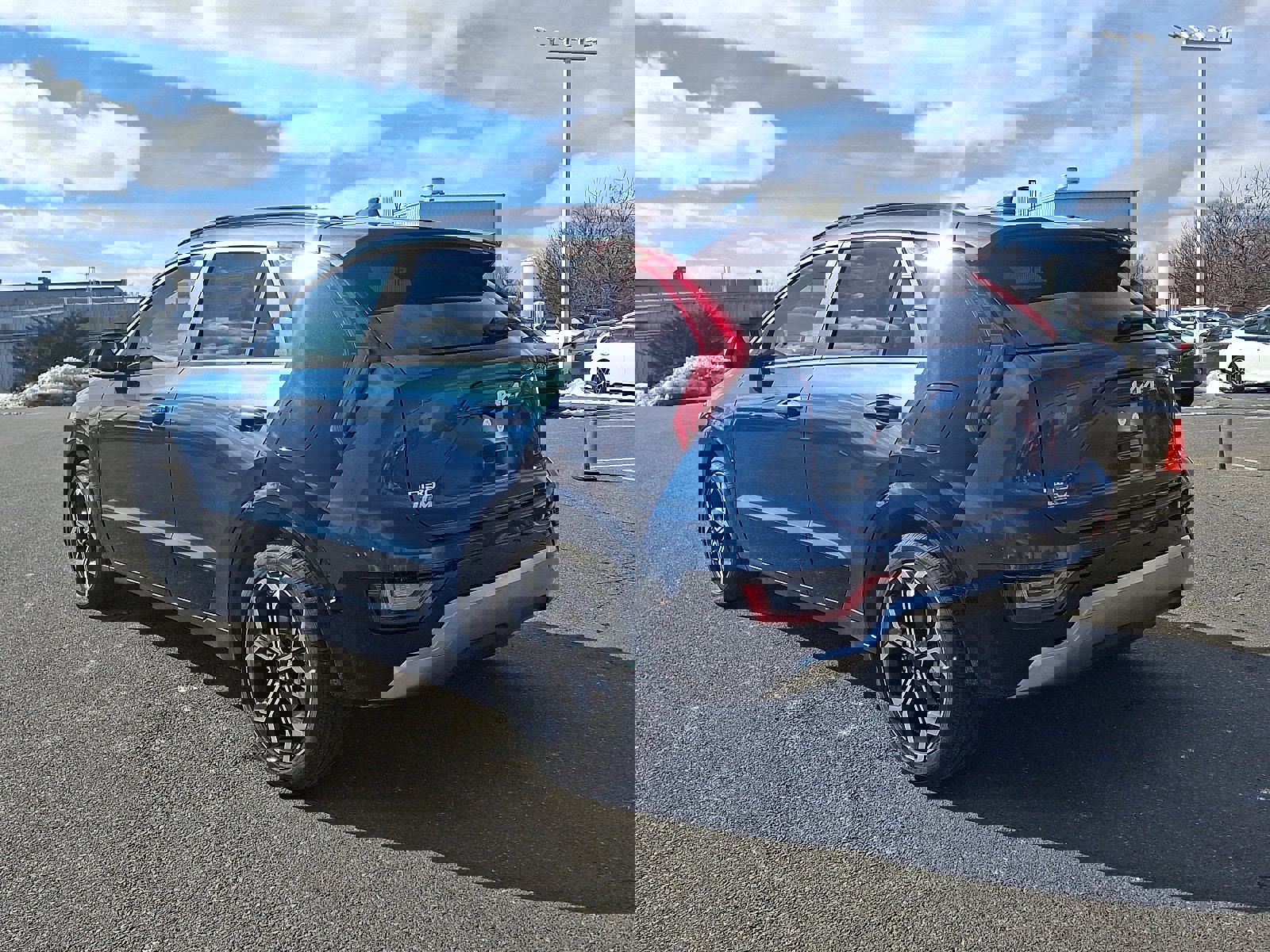 New 2026 Kia Niro SX Touring image 4