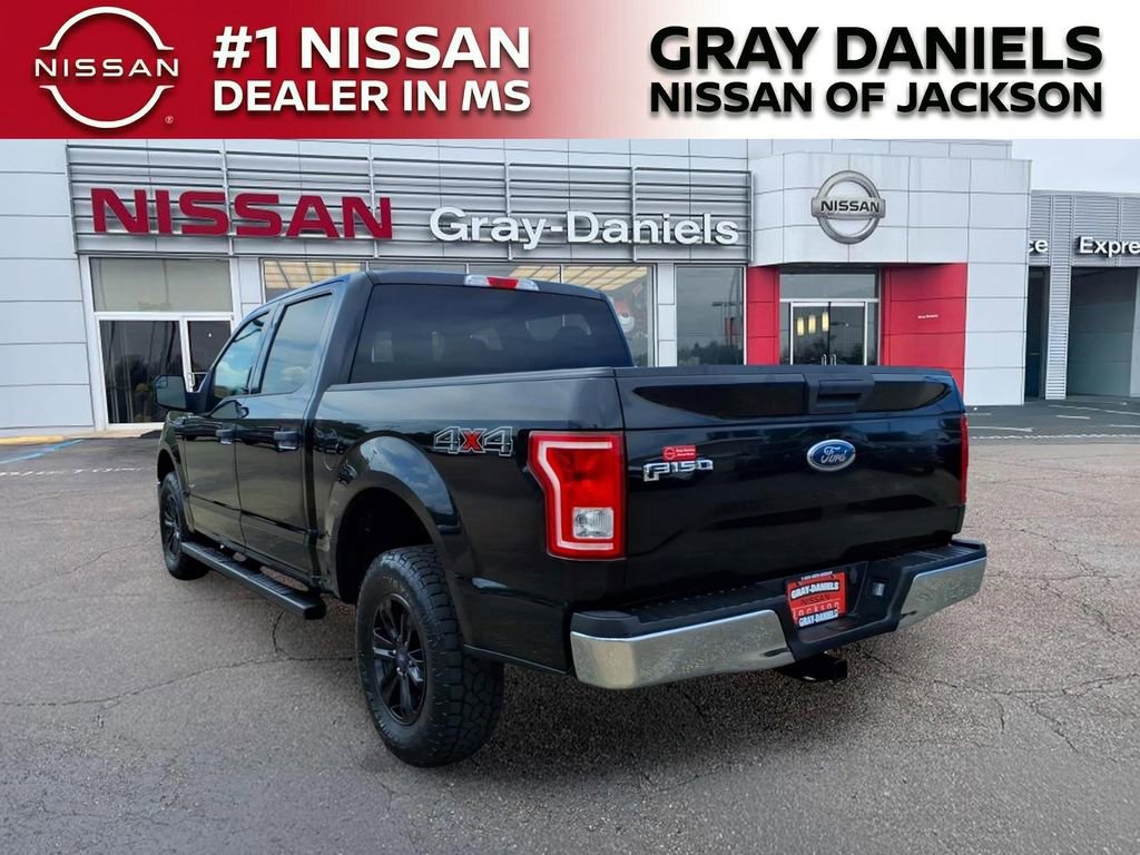 Used 2017 Ford F150 XLT image 5