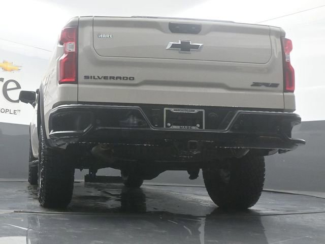 New 2026 Chevrolet Silverado 1500 ZR2 w/ Dark Appearance Package AWD/4WD image 32