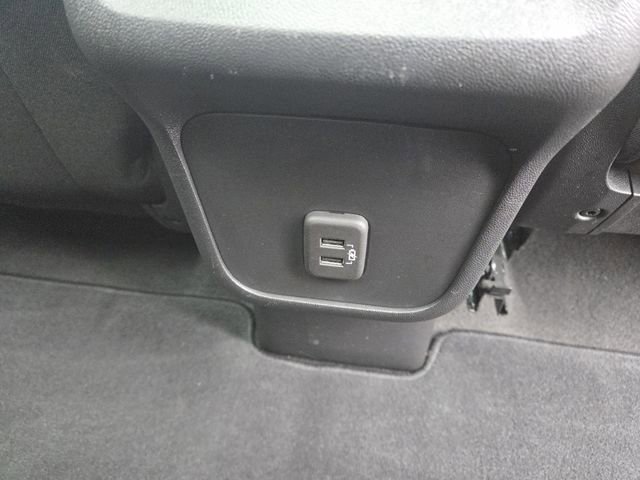 Used 2022 GMC Terrain SLE w/ Driver Convenience Package image 14