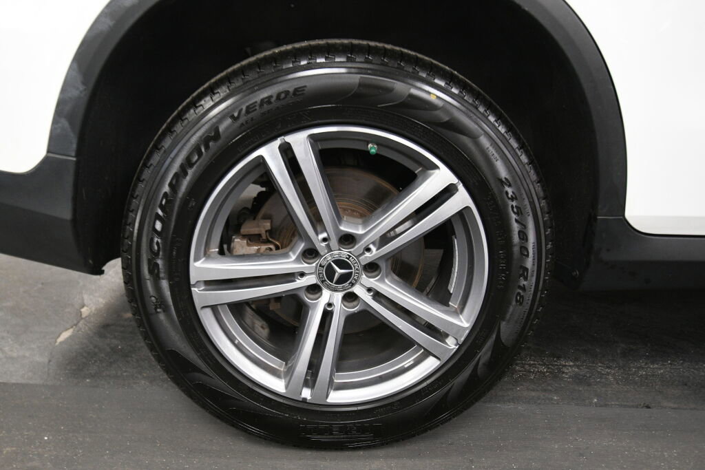 Used 2022 Mercedes-Benz GLC 300 4MATIC image 33