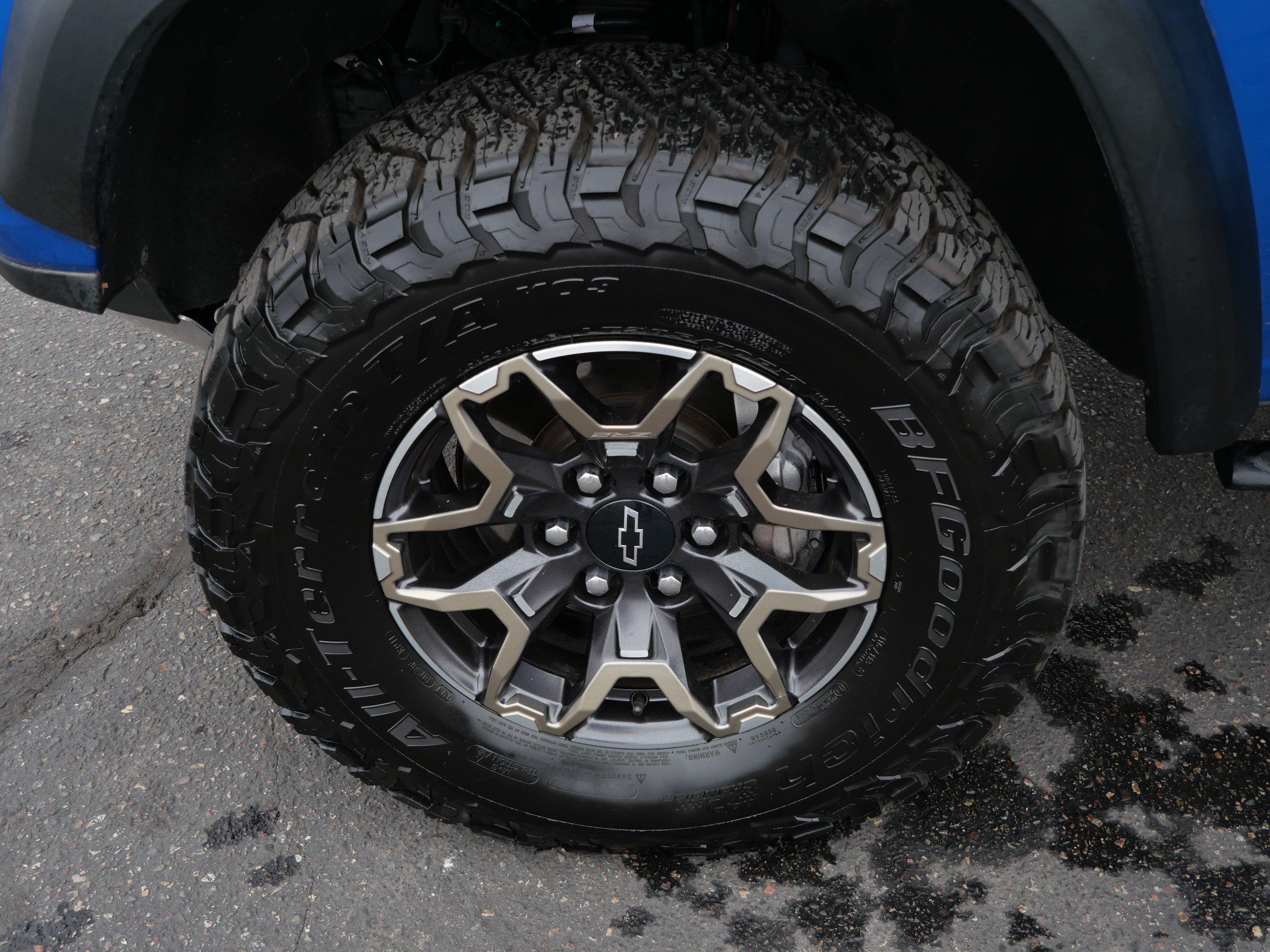Used 2023 Chevrolet Colorado ZR2 w/ ZR2 Convenience Package III AWD/4WD image 15
