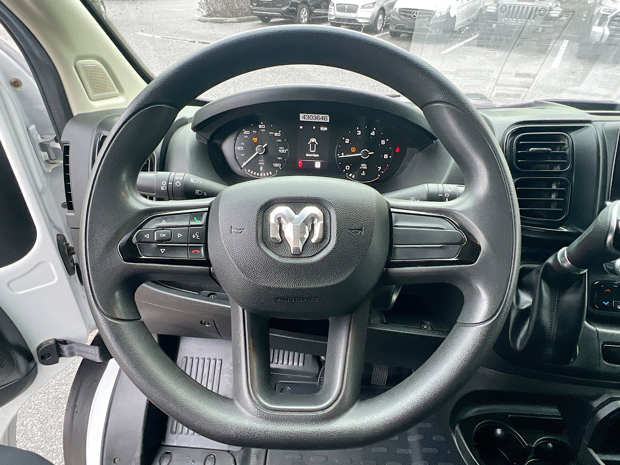 Used 2023 RAM ProMaster 2500 image 17