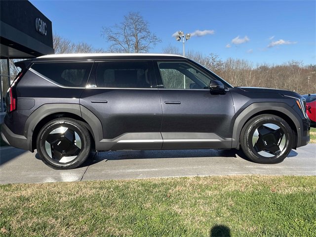 New 2026 Kia EV9 Wind image 5