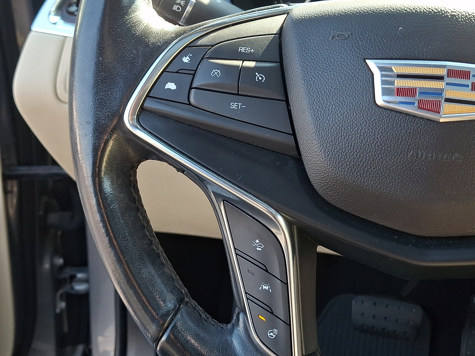 Used 2019 Cadillac XT5 Luxury FWD image 22