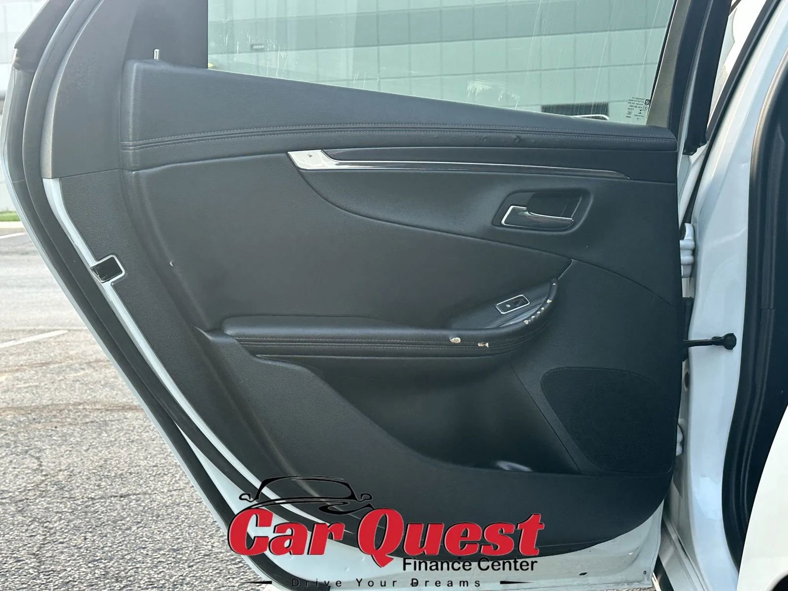 Used 2017 Chevrolet Impala Premier w/ Enhanced Convenience Package FWD image 13