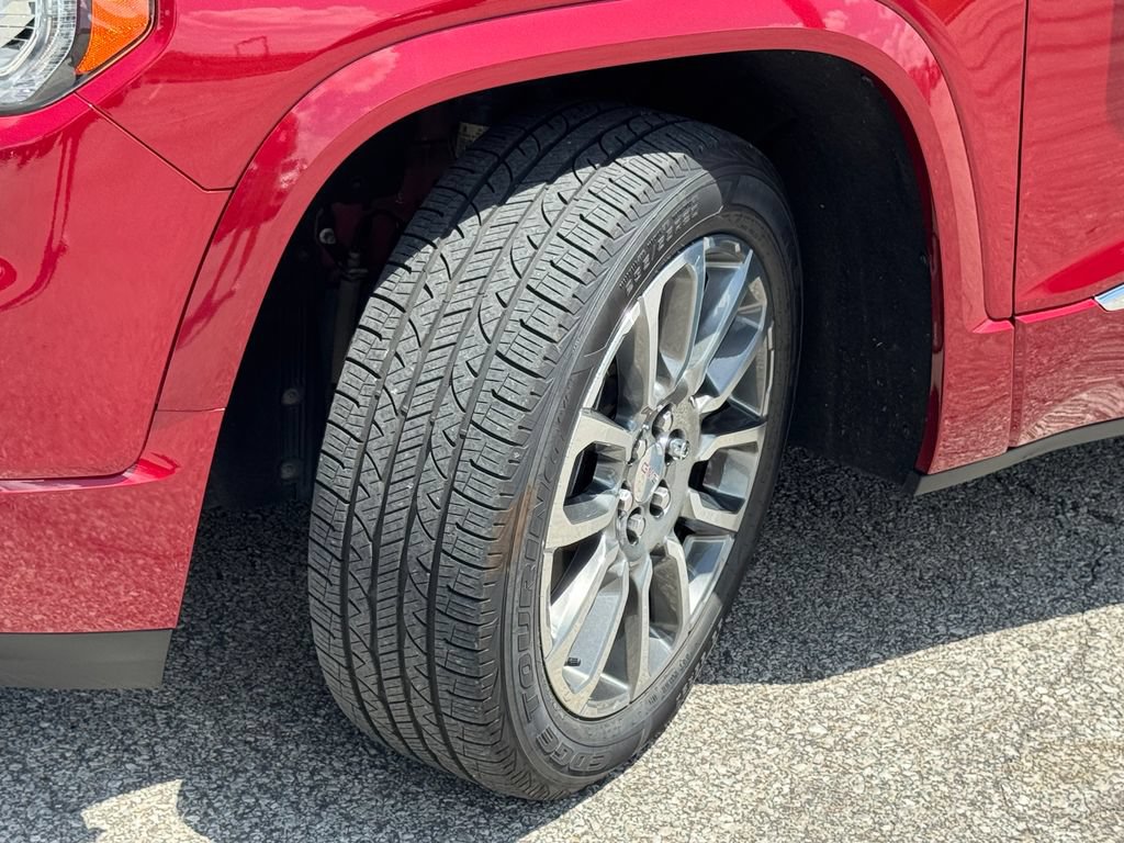 Used 2020 GMC Acadia Denali w/ Technology Package AWD/4WD image 41