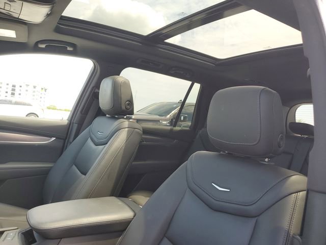 Certified 2023 Cadillac XT6 Luxury FWD image 21