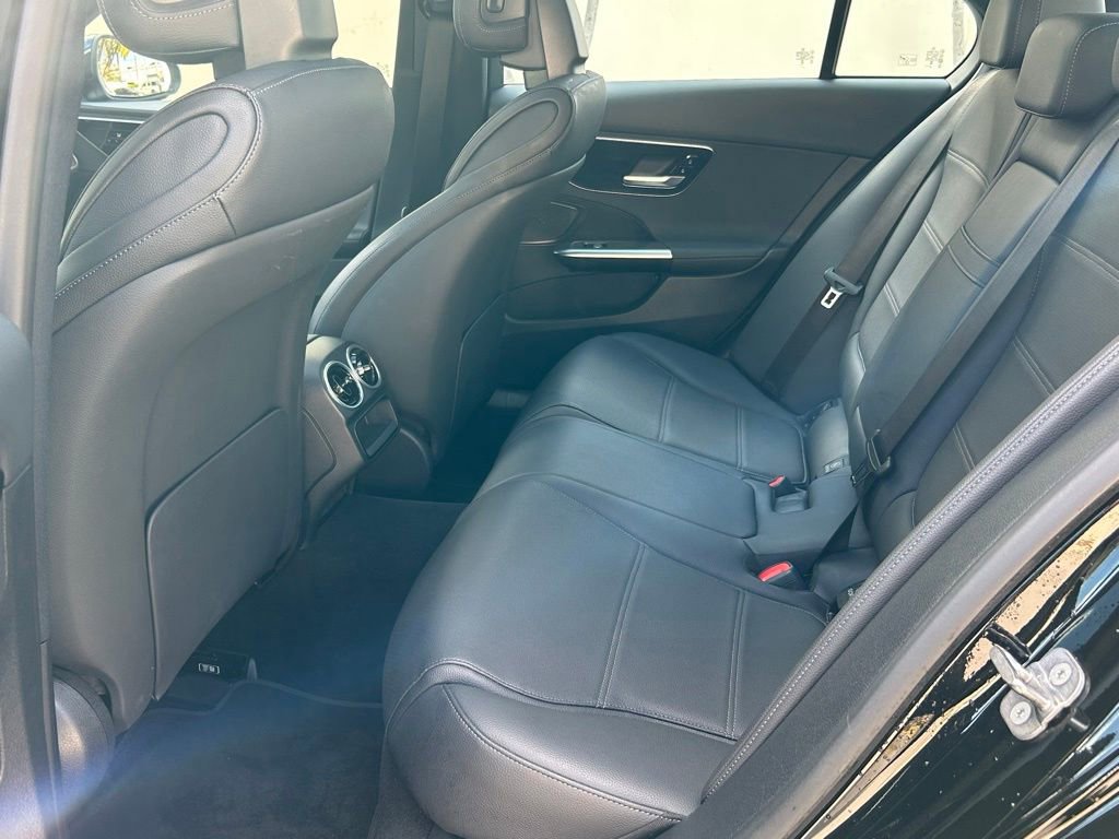 Used 2025 Mercedes-Benz C 300 Sedan image 47