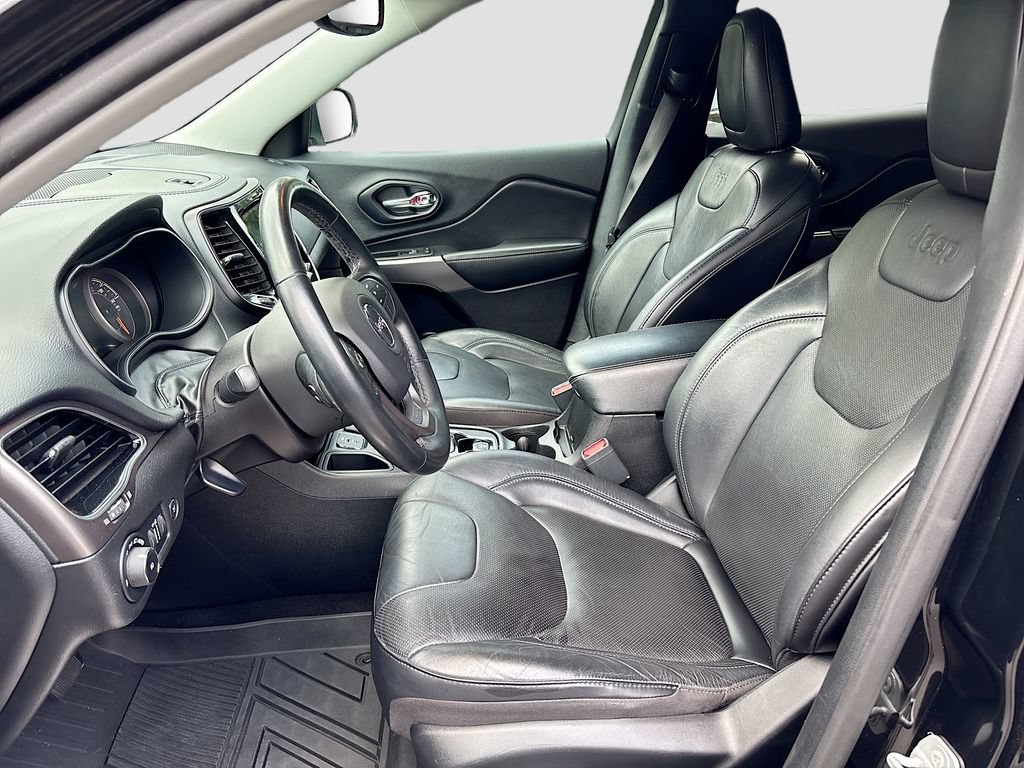 Used 2020 Jeep Cherokee Limited FWD image 18