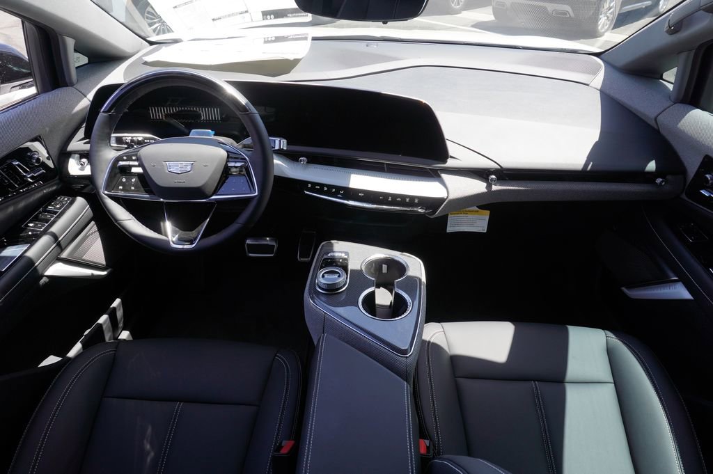 New 2025 Cadillac Optiq Luxury 1 AWD/4WD image 10