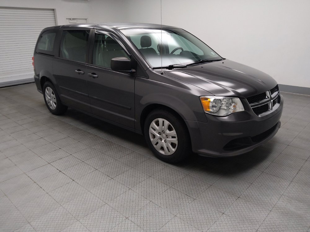 Used 2016 Dodge Grand Caravan American Value Package w/ UConnect Hands-Free Group FWD image 11
