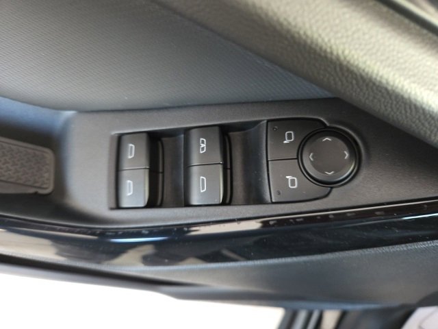 New 2026 Chevrolet Equinox LT w/ Convenience Package II image 44
