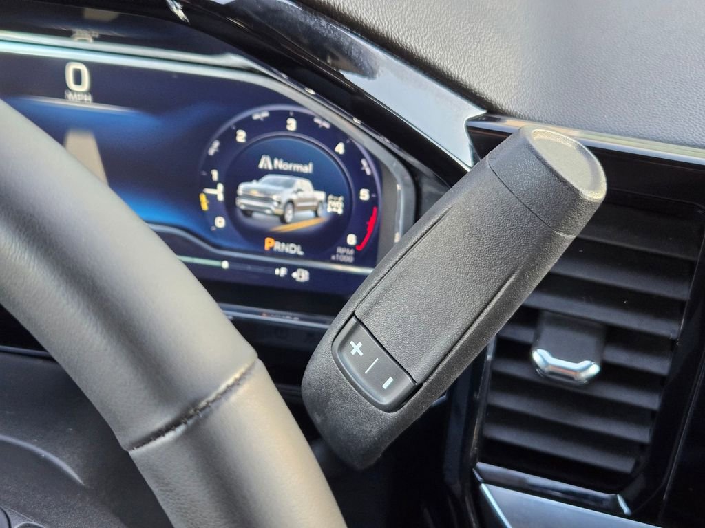 Used 2023 Chevrolet Silverado 1500 LT w/ Z71 Off-Road Package image 19