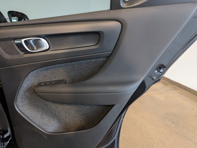 New 2025 Volvo XC40 B5 Ultra w/ Climate Package image 26